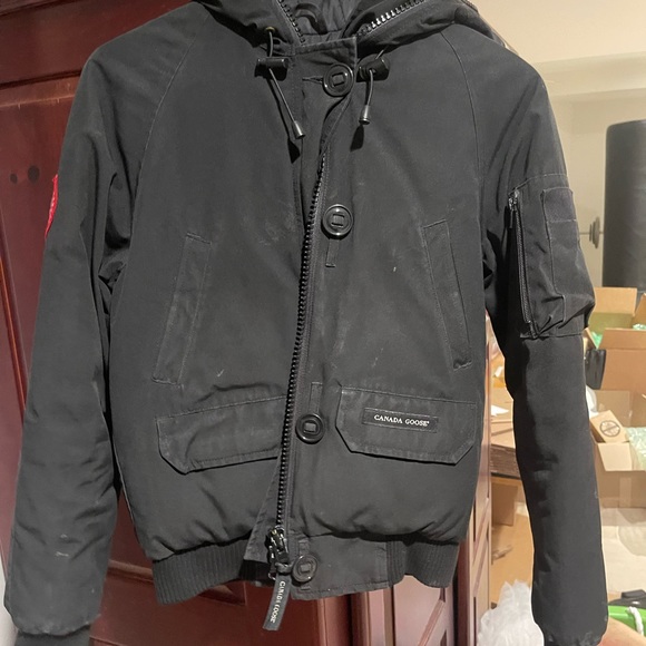 Canada Goose black bomber (SEND OFFERS) - Picture 4 of 4